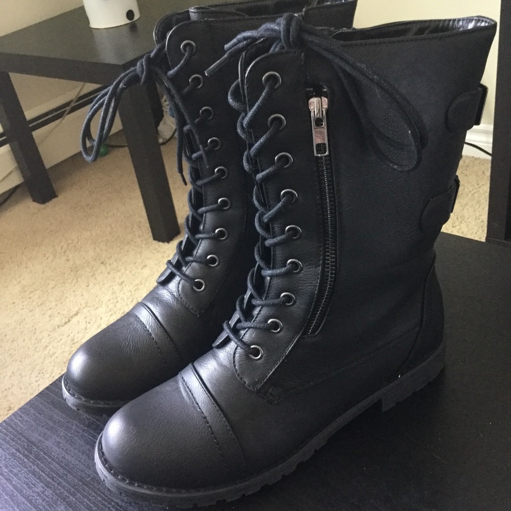 Journee Collection Lace-up Combat Boots w/ Pockets